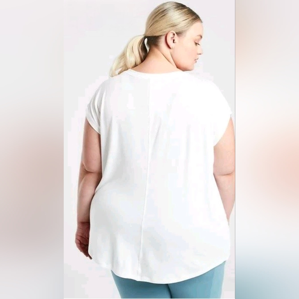 Set Of 2 Athleta Women's Plus Size 3x Cloudlight  Stratus Tees(White, Mauve) - Picture 2 of 4